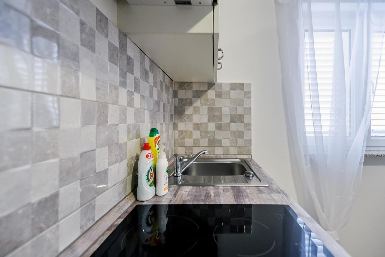 Modern Old Town - Apartamento