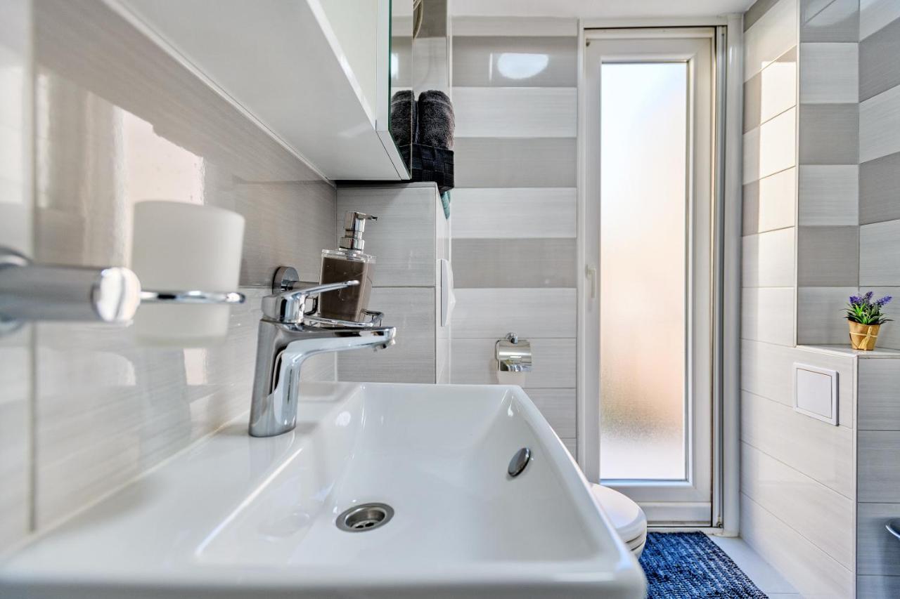 Modern Old Town - Apartamento *